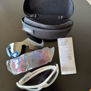 NWT White Tofsi sports glasses white frame with 3 lenses and case